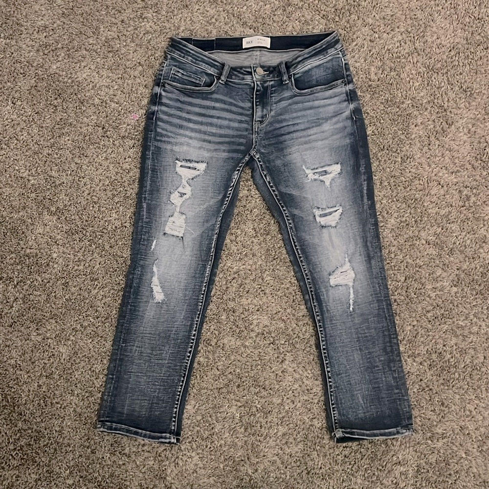 BKE Women’s Stella Capri’s. size 28